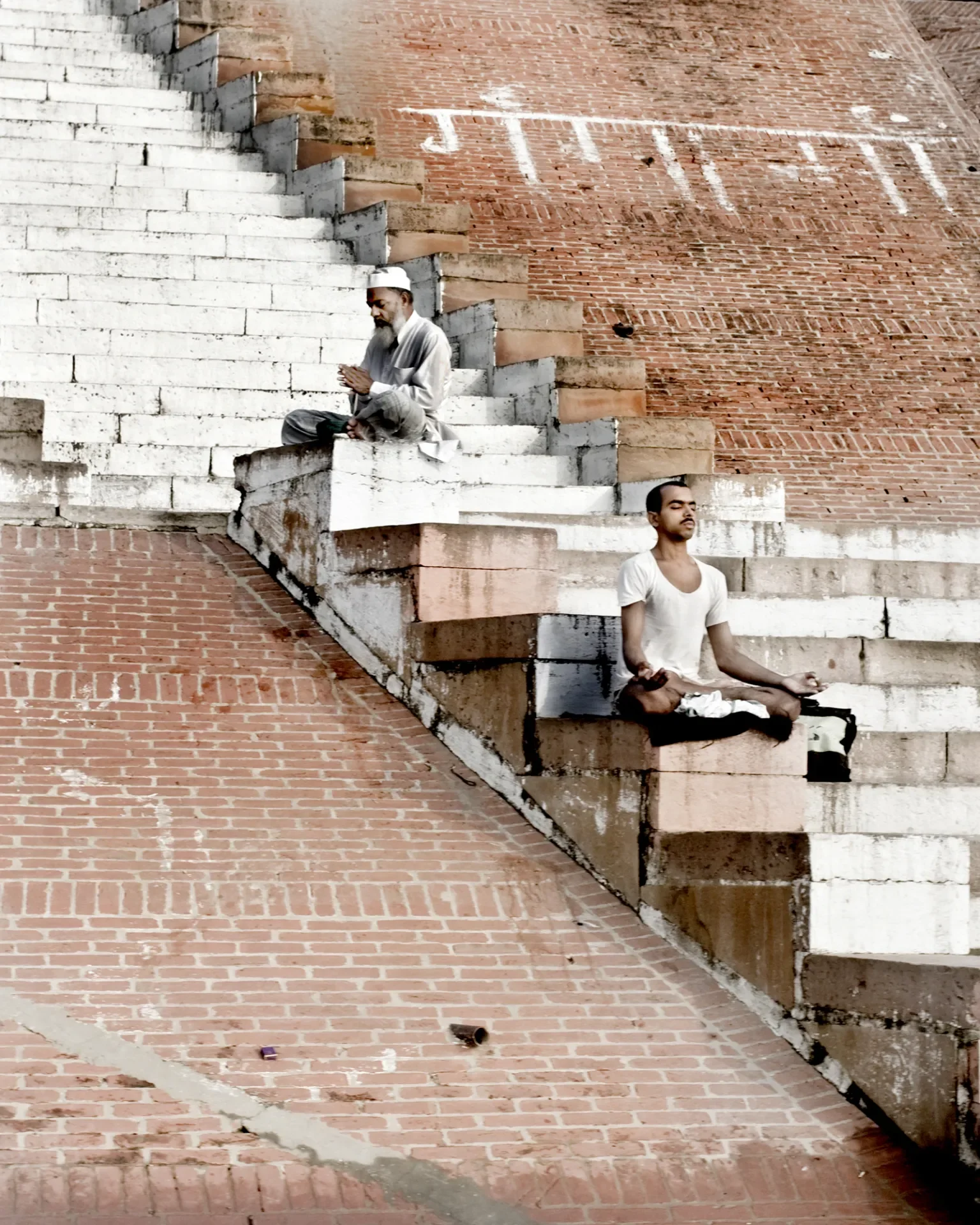 Ultimate Guide to Yoga Ashram Varanasi