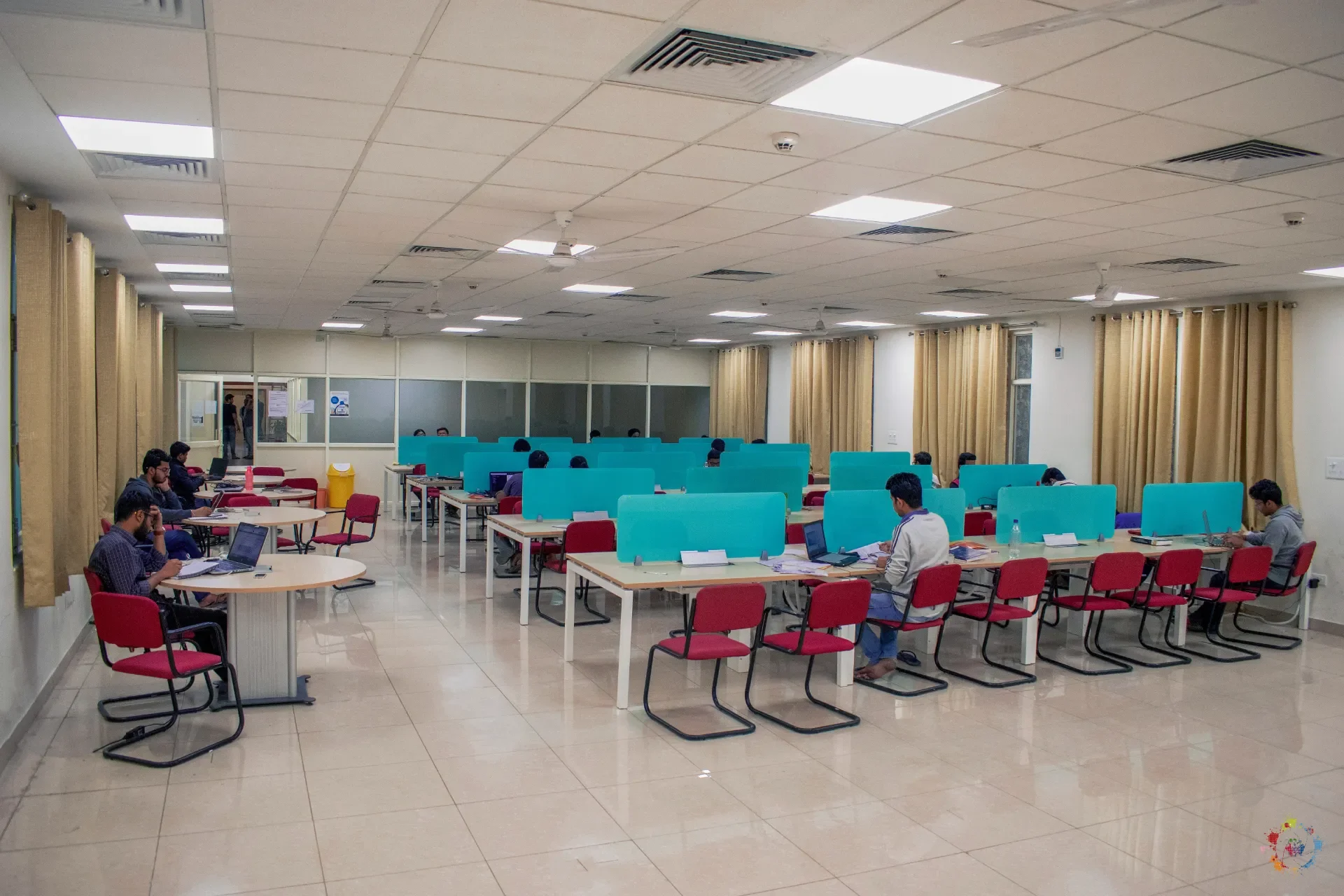 वाराणसी में सर्वश्रेष्ठ नीट मेडिकल कोचिंग: शीर्ष संस्थान, शुल्क और टिप्स