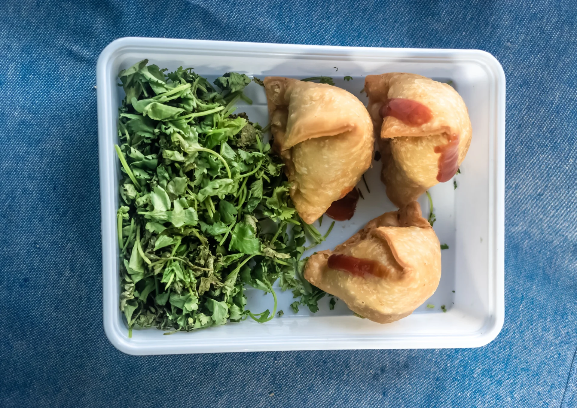 Samosa in Varanasi: Crispy Street Food Guide