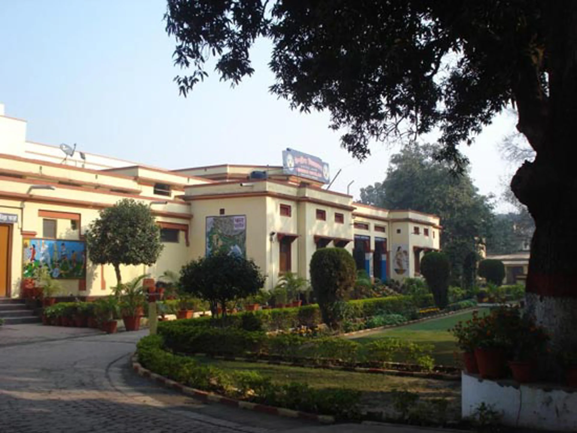 वाराणसी में सीबीएसई स्कूल: पूर्ण गाइड