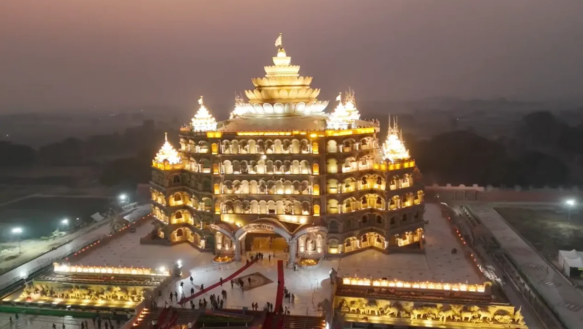 Swarved Mahamandir in Mudli, Varanasi