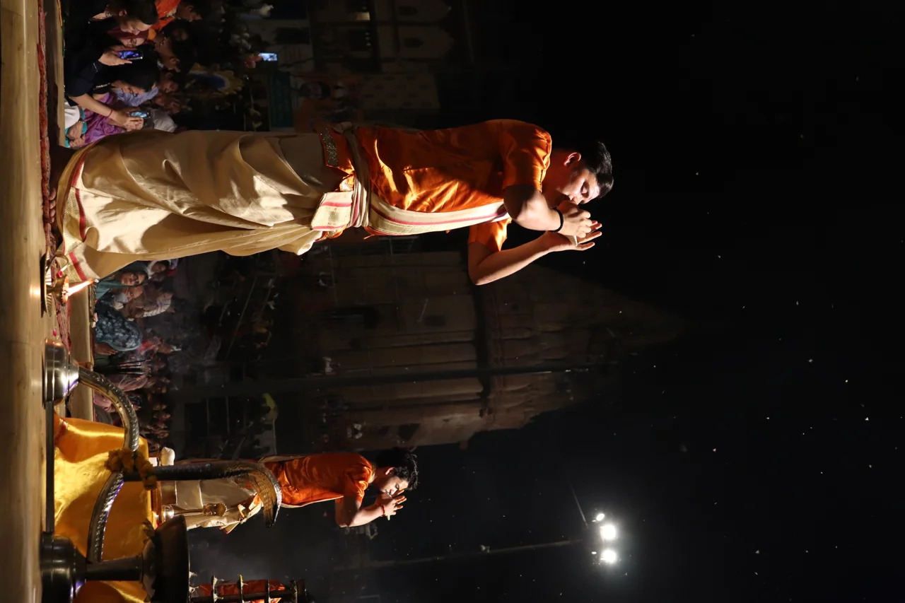Witness the Mesmerizing Ganga Aarti