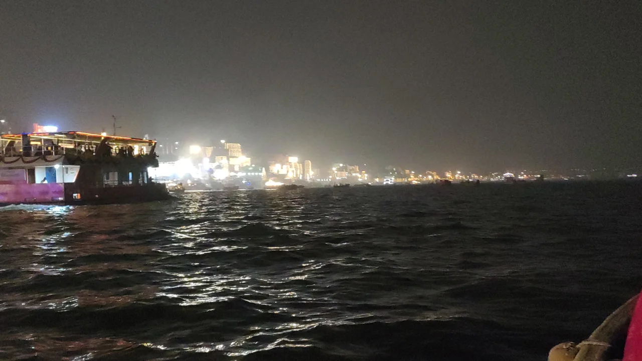 Dawn's Sacred Stroll: 84-Ghat Parikrama
